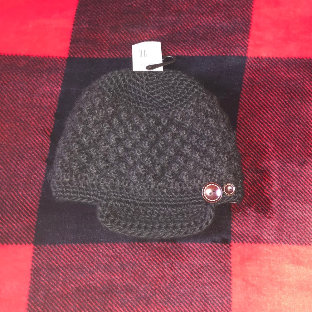 Cabelas Cute knitted Visor NWT
